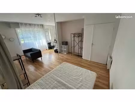t1 bis 32m2 meublé proche uco esa