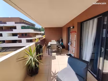 appartement t2 terrasse castries