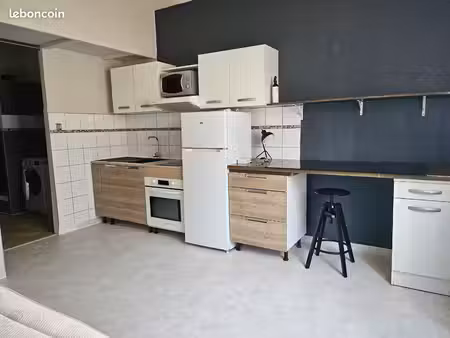 loue studio 23m2