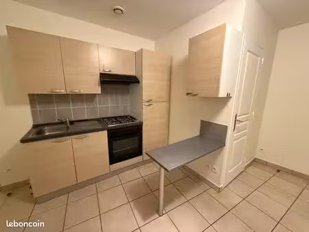 studio meublé-cuisine équipée