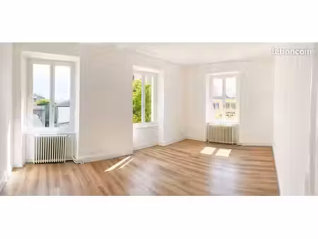 t3 85 m² rénové – centre-ville / gare à 3 min – lumineux – cave – parking