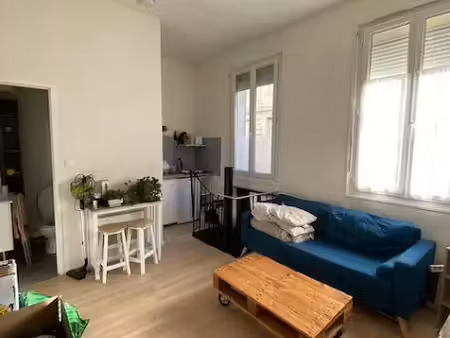 location meublée appartement 1 pièce 20 m² à bordeaux (33000)  570 €