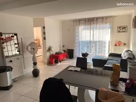 appartement lumineux sur bouguenais bourg 47m2 avec terrasse et place de parking