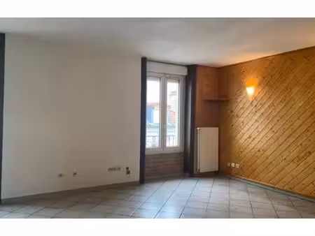 location appartement 3 pièces 71 m² à saint-etienne (42000)  590 €