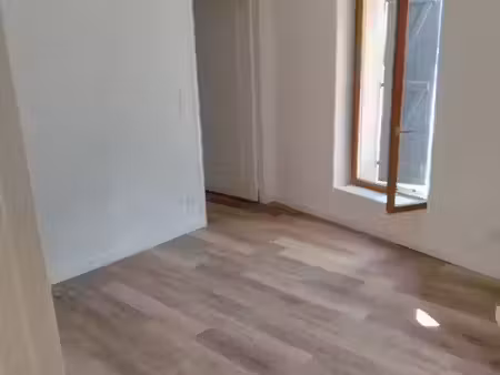 location appartement 2 pièces à guîtres (33230)  600 €