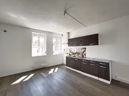 location appartement 4 pièces 111.52 m² à le cateau-cambrésis (59360)  518 €