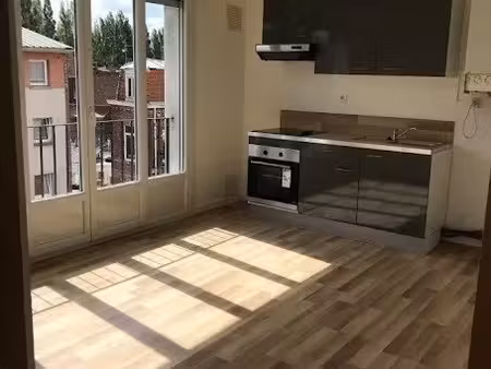 location appartement 2 pièces 35 m² à lille (59000)  580 €