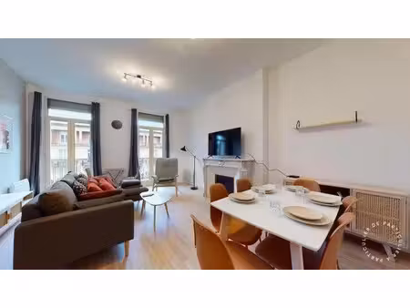 location meublée appartement 5 pièces 145 m² à marseille 1er (13001)  587 €