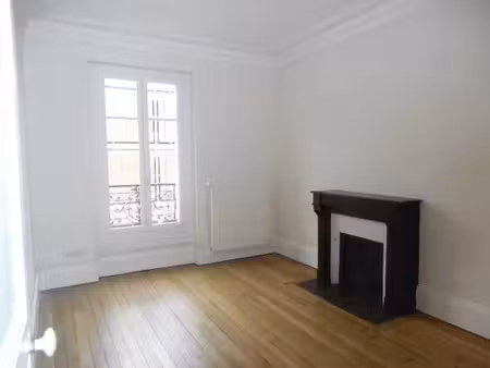 location appartement 2 pièces 47 m² à orleans (45000)  650 €