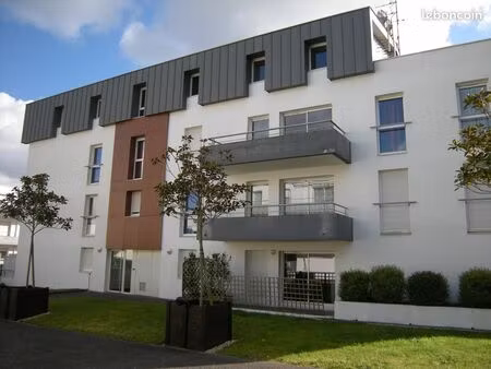 particulier loue t2 52m2