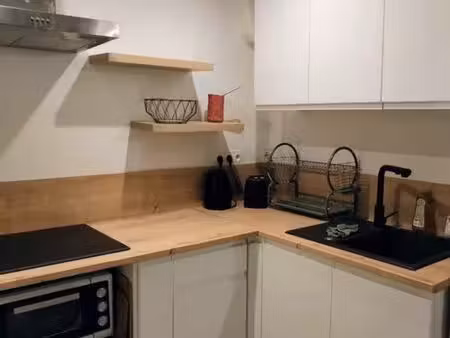 t2 meublé 37 5 m² entièrement rénové – jardin & parking privé