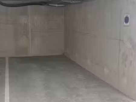 location parking couvert