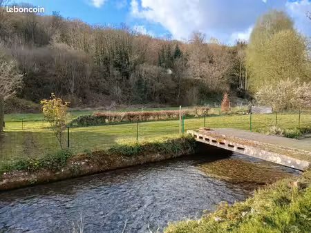 terrain pour animaux avec accès rivière
