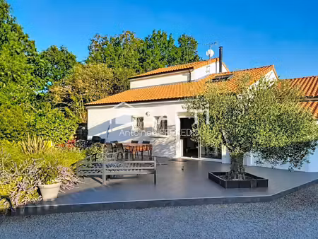 maison familiale 193 m² 5 chambres terrain 1548 m²