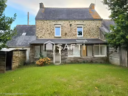 belle maison en pierre  à pieds des commodités