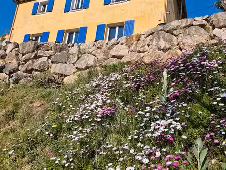 2 appartements 4 pièces dans villa