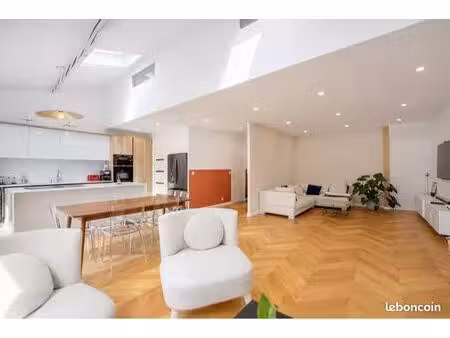 marseille 7e – saint-victor | duplex 132 m² | double hauteur