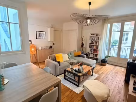 appartement 3 pièces de 53 78 m² carrez – paris 18e