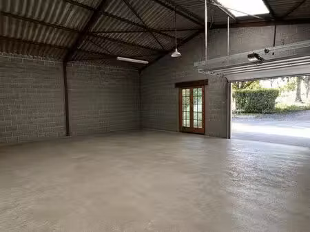 bâtiment 100m2