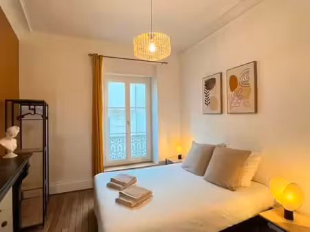 appartement meublé t4 hyper centre