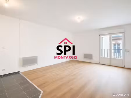 studio 1 pièce 43 m²