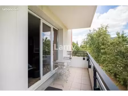 appartement 3 pièces 69 m²