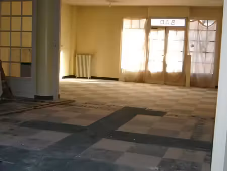 local commercial centre ville 90m2