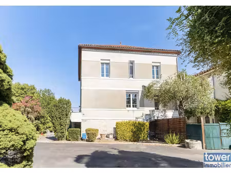 immeuble     474 m²