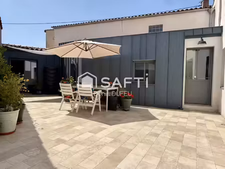 vente maison 5 pièces 135 m² la rochelle (17000)