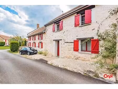 longère 4 pièces 276 m²