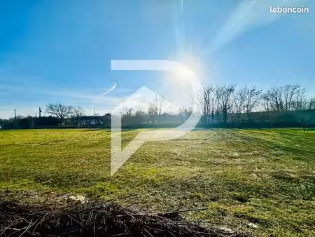 terrain 2 420 m² assier
