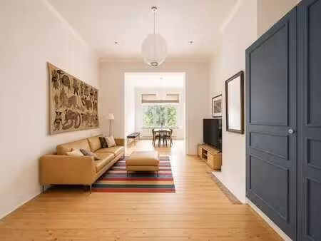 ◊place brugmann / chatelain: magnifique appartement meublé