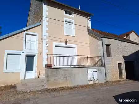 maison individuelle à montribourg