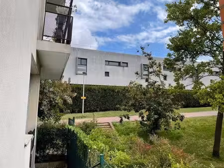 location meublée appartement 2 pièces 42 m² à creteil (94000)  1 030 €