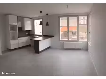 duplex 5 pièces 77 m²