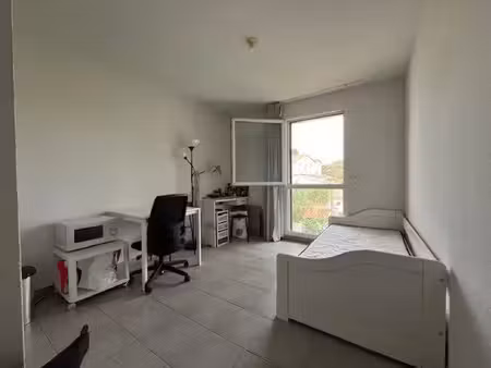location meublée appartement 1 pièce 19 m² à marseille 9ème (13009)  550 €