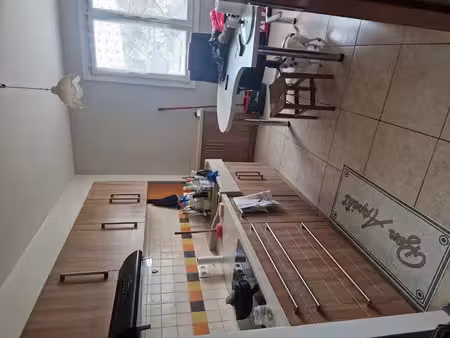 location appartement 4 pièces 73 m² à mende (48000)  750 €