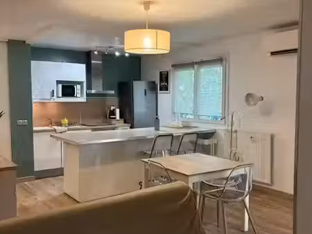 location meublée appartement 2 pièces 50 m² à montpellier (34000)  950 €