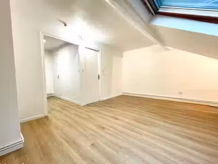 location appartement 2 pièces 30 m² à nantes (44000)  625 €