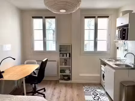 location meublée appartement 2 pièces 18 m² à paris 16ème (75016)  830 €