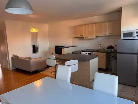 location meublée appartement 3 pièces 57 m² à toulouse (31000)  910 €