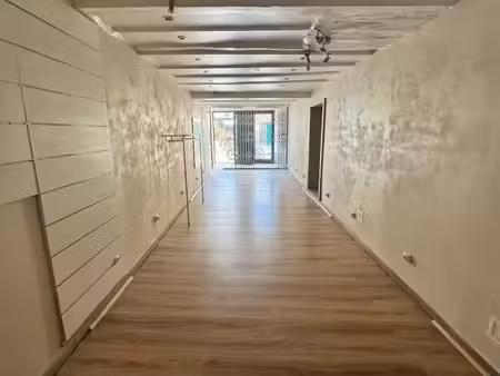 local commercial 38 m²