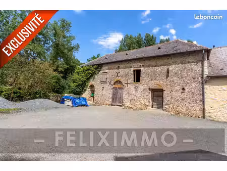 grange 1 pièce 166 m²
