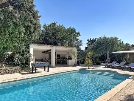 exceptionnelle bastide en pierres avec piscine proche de lorgues