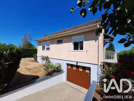 maison traditionnelle à mandres (27130)