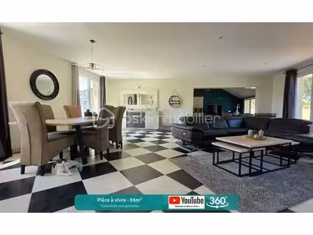 maison traditionnelle de 138 40 m² à chasne-sur-illet