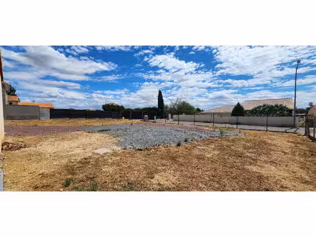 vente terrain  742.00m²  vivonne