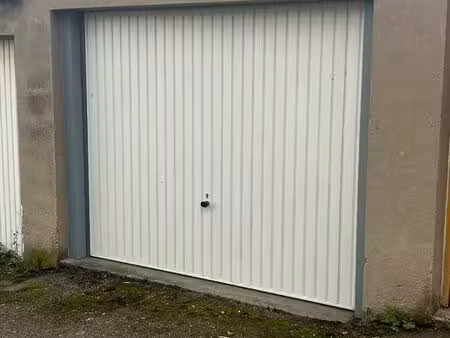garage à louer