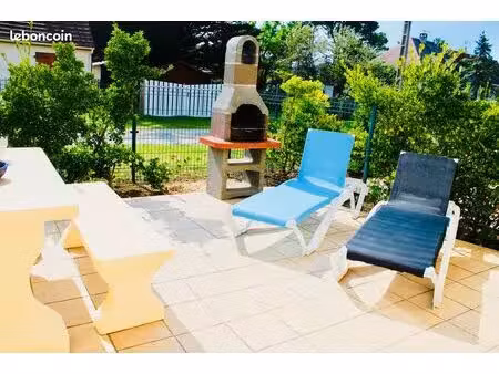 a vendre maison en très bon état à 100 mètres de la plage
