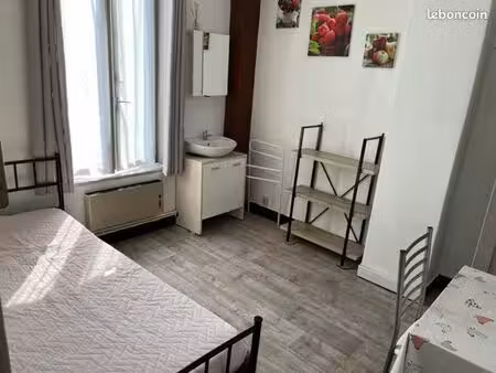 à louer - coquette chambre meublée à hellemmes-lille 59260